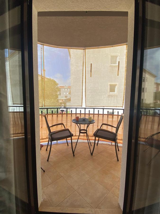 רוביני Apartment Sara מראה חיצוני תמונה
